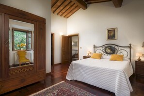 Villa | 4 bedrooms - Fonte Pinella 8 in Chiusi (Chiusi)