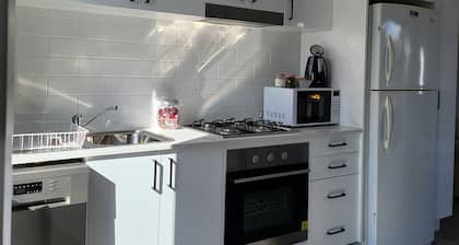 Unit 8 - Adorable 3 bedroom villa - 5 mins from the heart of Lithgow