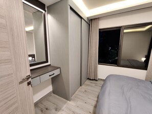 1 chambre, fer et planche à repasser, accès Internet