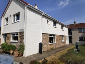 Exterior - Lovely 2BD Flat in Picturesque Limekilns Fife (Dunfermline)