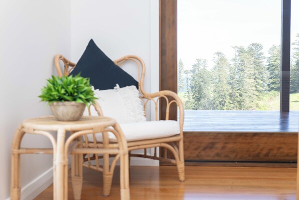 Hus | 3 sovrum, unika möbler, strykjÀrn/strykbrÀda och resesÀng