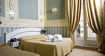 Upper View Suite