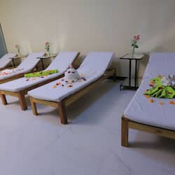 Sauna, steam room, body treatments, deep-tissue massages