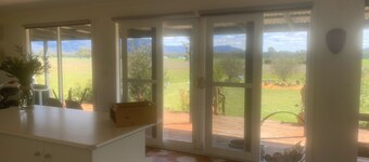 Modern farm house with panoramic views of the Grampians