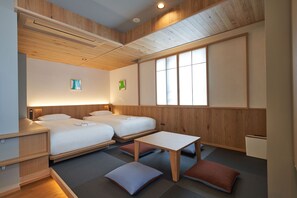 Desk, soundproofing, free WiFi - COCOSHUKU AKASAKA Premium (Tokyo)