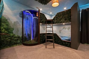 9 chambres, fer et planche à repasser, Wi-Fi, draps fournis