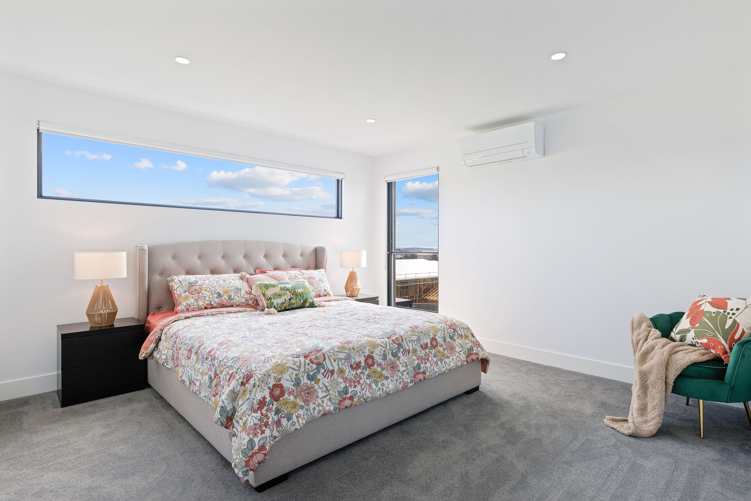 4 bedrooms, desk, iron/ironing board, free WiFi