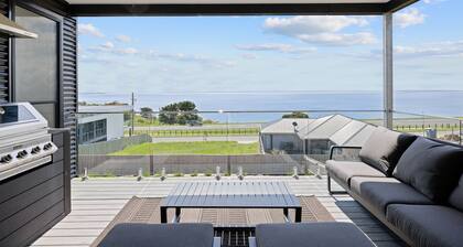 The Bay View San Remo by Ready Set Stay