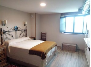 1 bedroom, travel crib, free WiFi, bed sheets