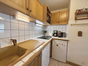 Kühlschrank, Mikrowelle, Geschirrspüler