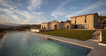 A fantastic pool in a Tuscan farmhouse with breathtaking views of the Maremma