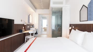 Allergitestet sengetøy, safe på rommet og skrivebord