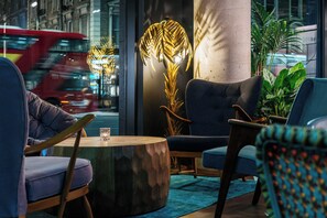 Exterior - Ruby Zoe Hotel London by IHG (London)