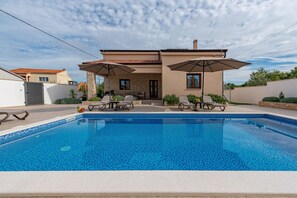 Pool - Villa Roza (Policnik)