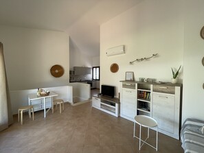 智能電視、書籍、音響