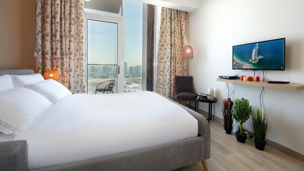 Standard Apartment - Studio Apartment in Bloom Tower B JVC (Dubai)