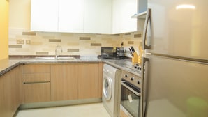 Unclassified image, 5 of 14, button - 2 Bedroom Apartment- Azizi Plaza (Dubai)