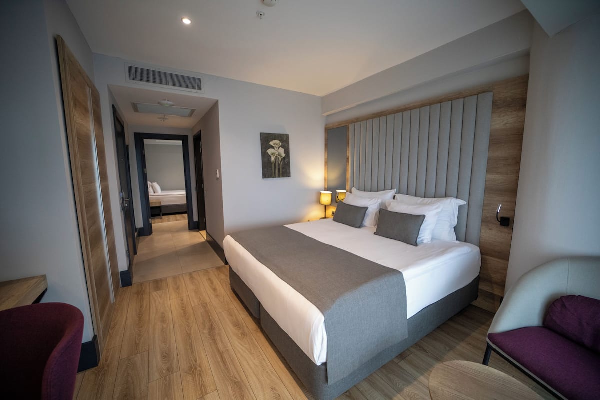 Camera familiare | 2 camere, minibar, postazione laptop, insonorizzazione
