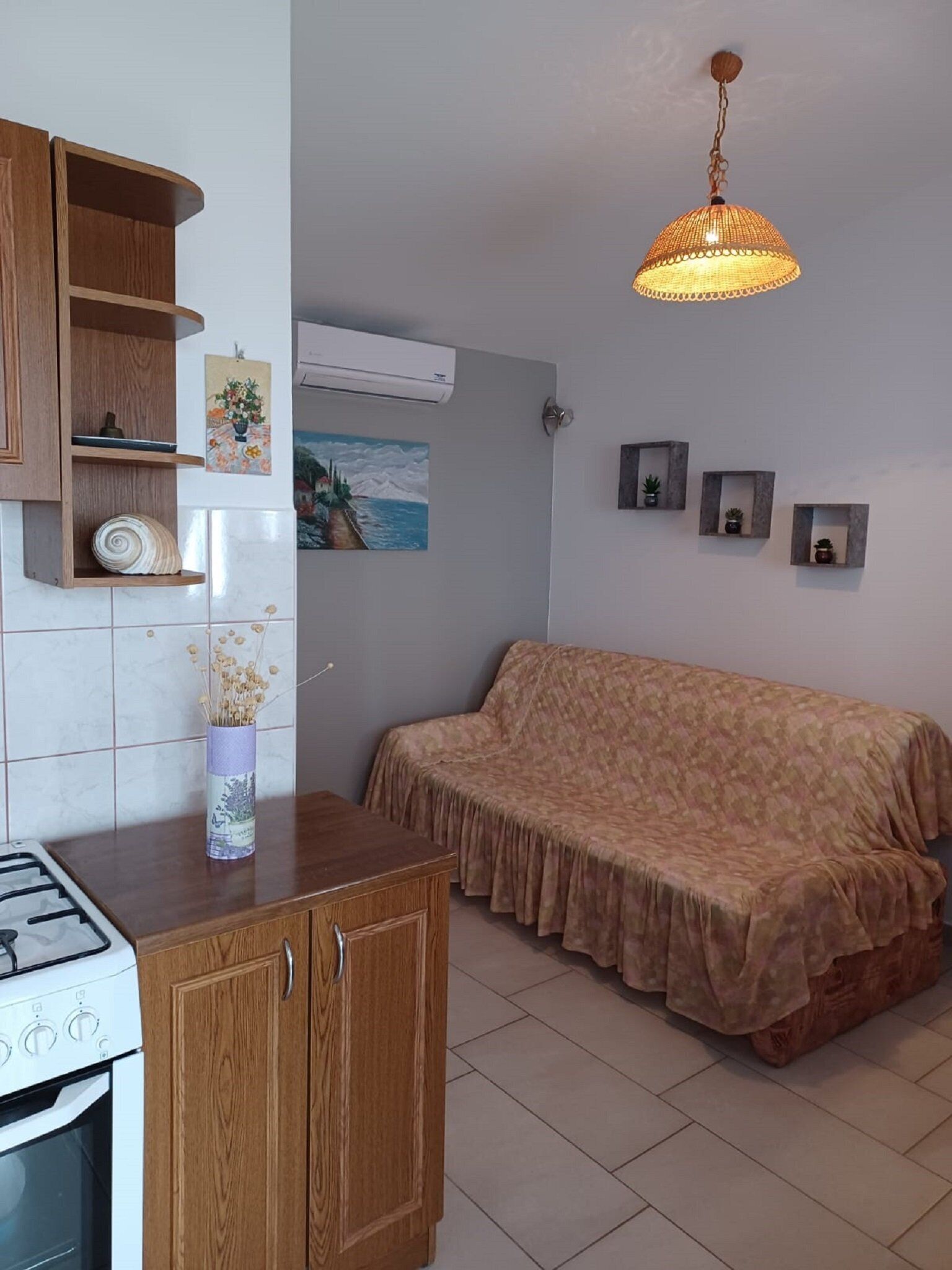 Apartamento (One Bedroom Apartment with Terrace (F) | Sala de estar | Televisión de pantalla plana de 25 pulgadas con canales por cable