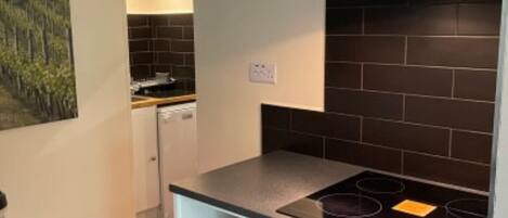 Fridge, oven, dishwasher