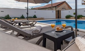 Pool - Villa Roza ZadarVillas (Lovinac)