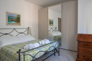 2 Schlafzimmer, Bügeleisen/Bügelbrett, Reisekinderbett, Internetzugang