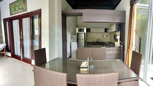 In-room dining - Maharani hotel kuta beach (Kuta)