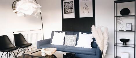 House, Multiple Beds | Living room