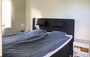 2 bedrooms, free WiFi