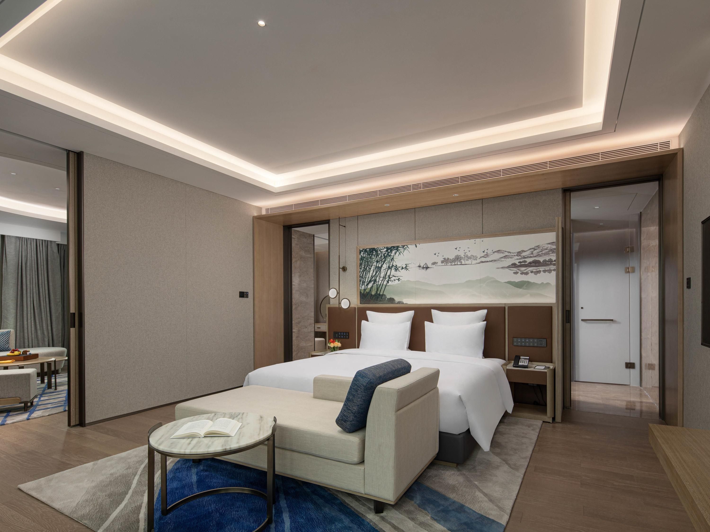 Premium bedding, minibar, in-room safe, desk