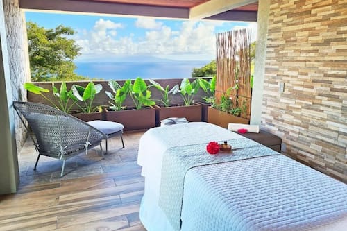 Couples treatment room(s), body treatments, hot stone massages