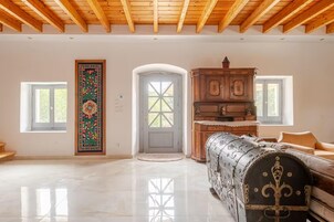 Villa | Interior