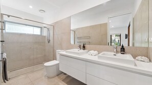Een douche, een haardroger