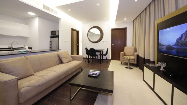 Living area - 1 Bedroom Apartment in The Matrix Tower (Dubai)
