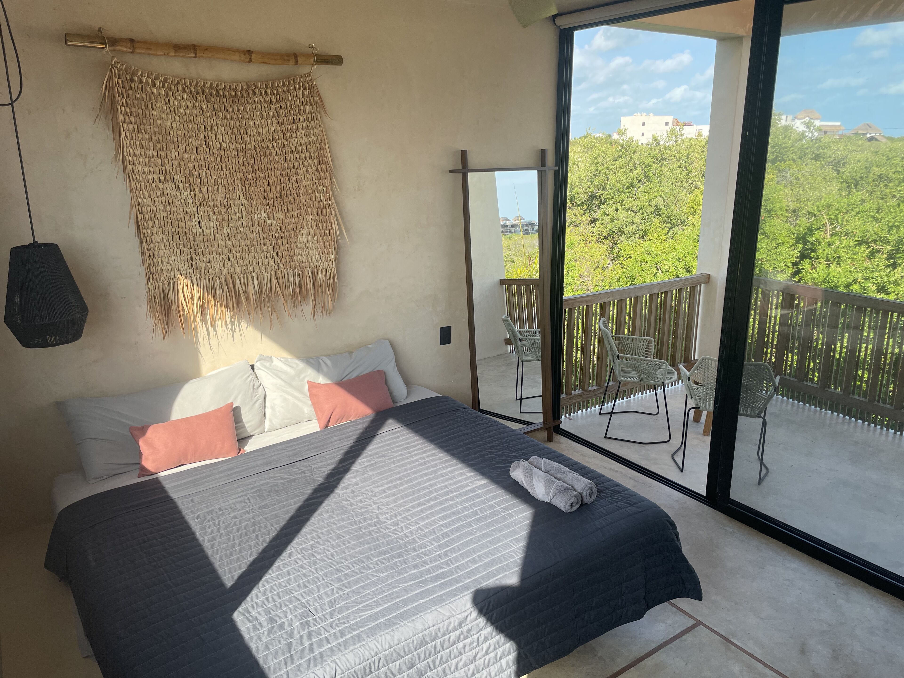 6 bedrooms, in-room safe, travel cot, free WiFi