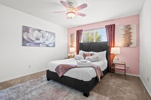 5 soverom, strykejern/-brett, wi-fi og sengetøy