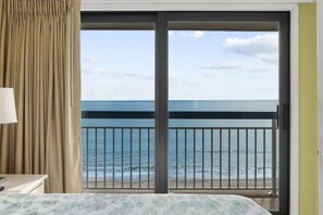 1 bedroom, iron/ironing board, WiFi, bed sheets - Comfy Oceanfront Condo,King,Pool,V101 (Myrtle Beach)