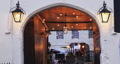 The Old Crown Coaching Inn