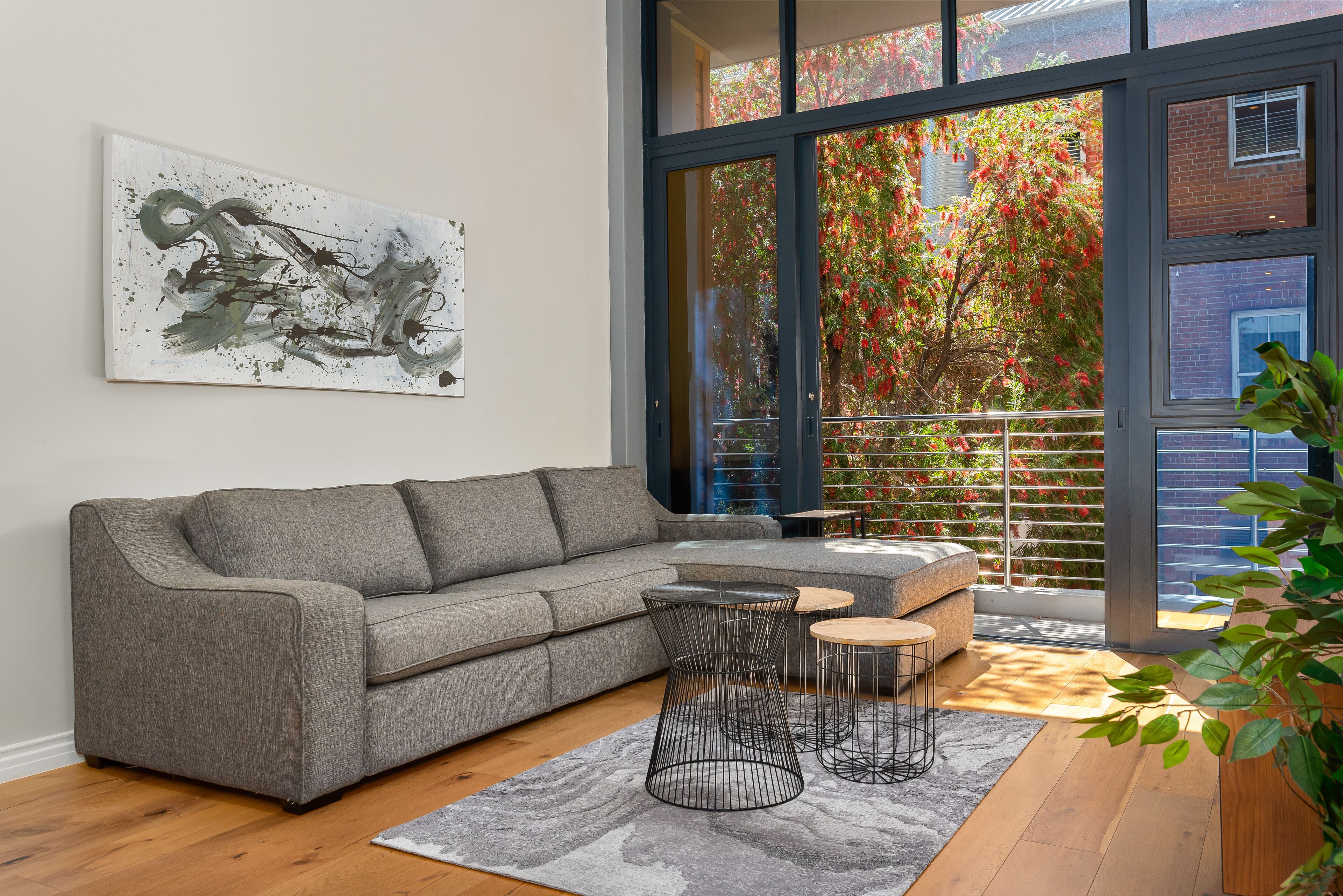 Luxury Apartment | Living area | 48-inch flat-screen TV with cable channels, TV, Netflix