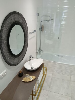 Chambre Familiale | Salle de bain