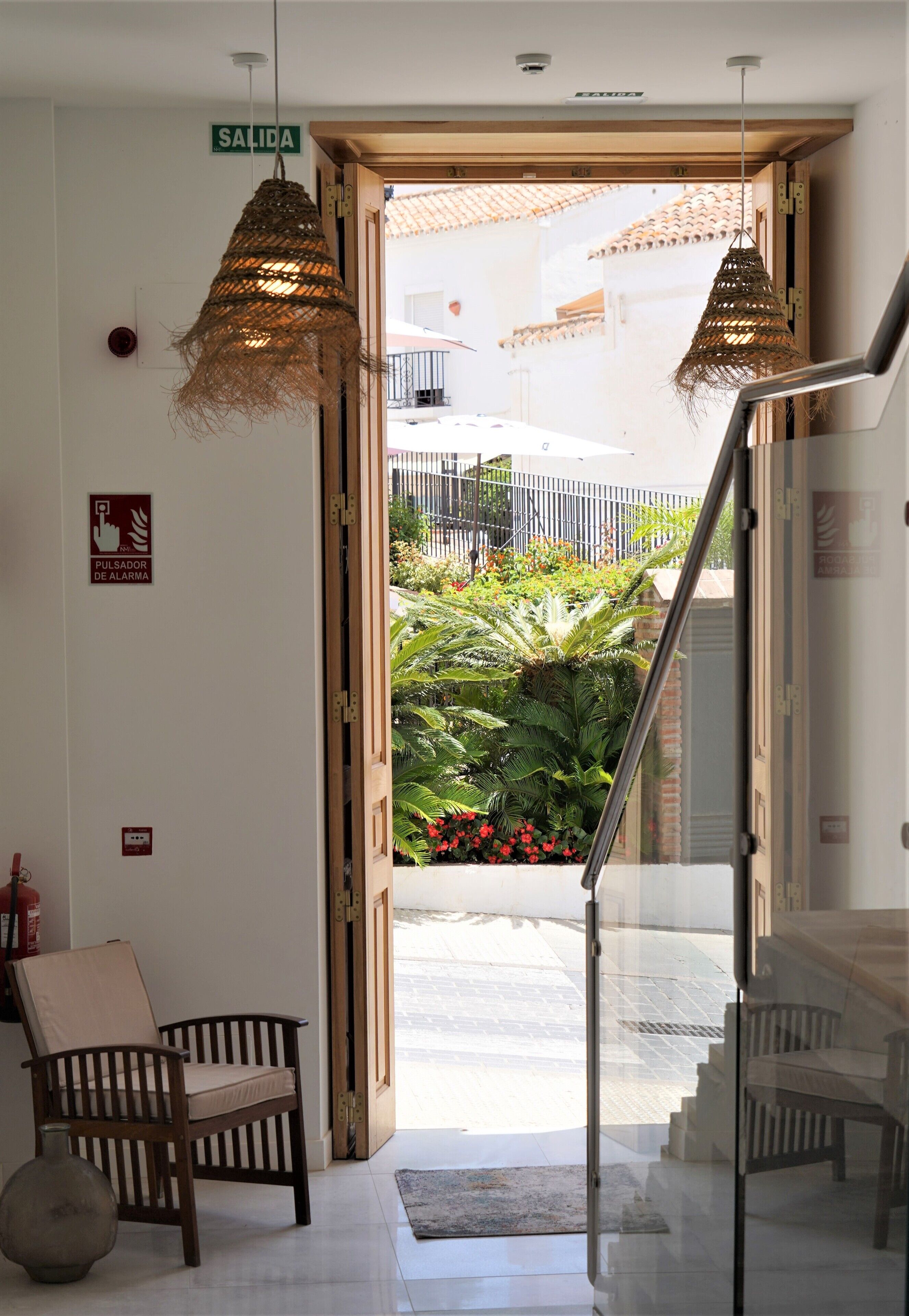 숙박 시설 정면