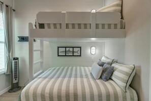 2 soverom, strykejern/-brett, wi-fi og sengetøy