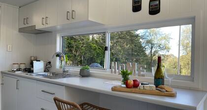 The Nest - Tiny Home, Mt Irvine