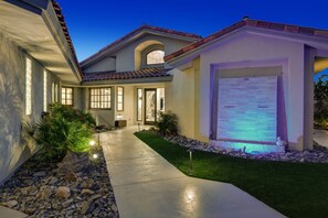 Exterior - Spectacularly Remodeled 4 Bedroom Private Pool Home (La Quinta)