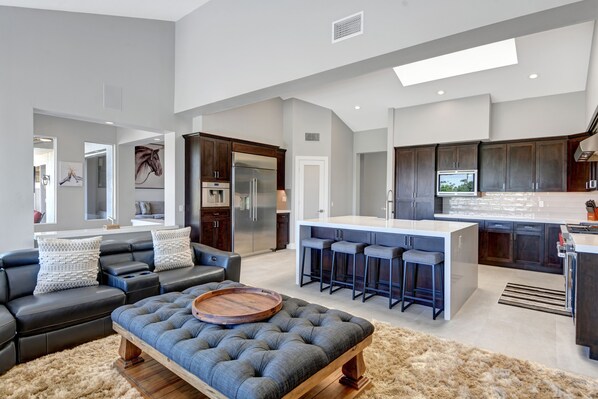 Interior - Spectacularly Remodeled 4 Bedroom Private Pool Home (La Quinta)