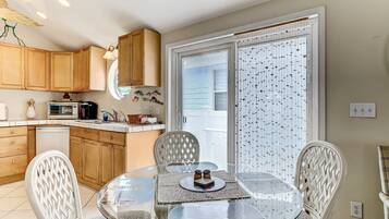 Cottage, 2 Bedrooms | Tempat makan