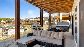Cottage, 5 Bedrooms | Terrace/patio