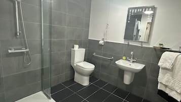 Executive Bungalow | Bathroom