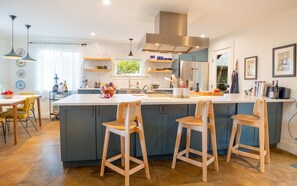 Dining - Fryer Creek Agriturismo - Modern Sonoma farm retreat! (Sonoma)