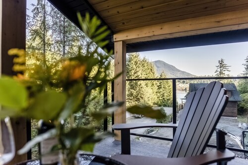 Sitka Cabin-Modern, Hikes, OD shower, Pet